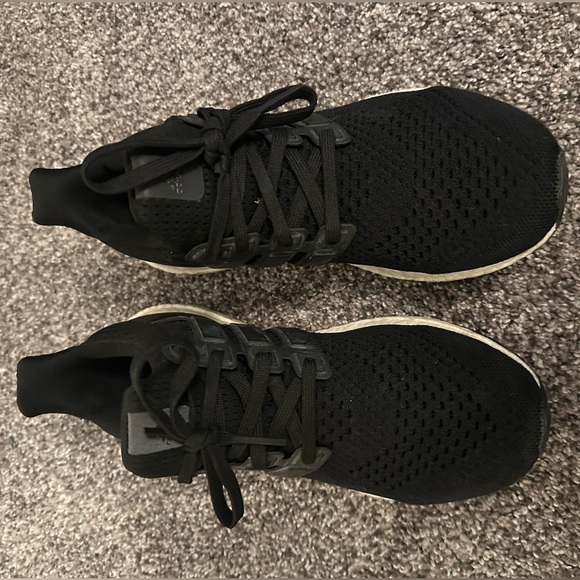 Adidas UltraBoost core Black Sneakers size 7.5 - Picture 4 of 11